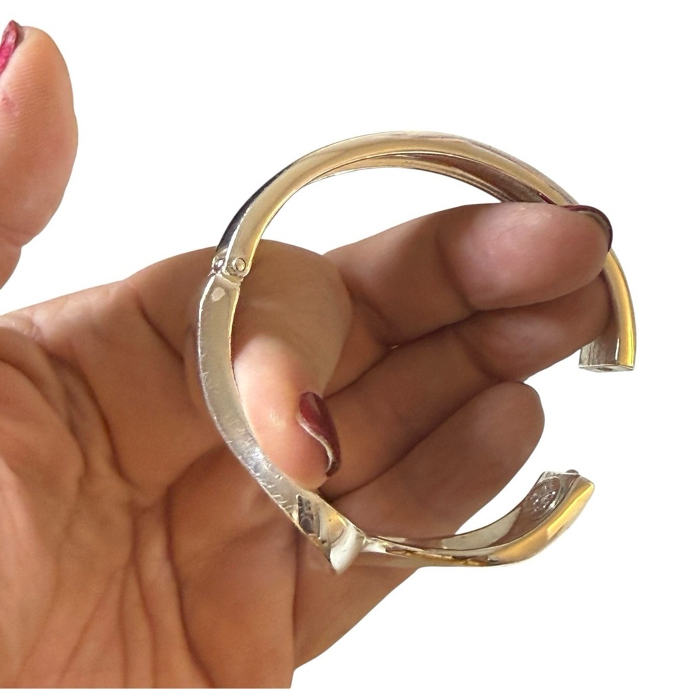 Premier Designs PD Crown Silver Tone Hinged Bangle Bracelet Sculptural Wave - Picture 6 of 7